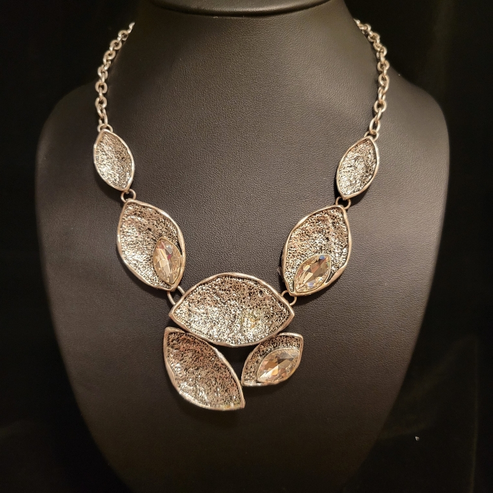 Vintage Silver Rhinestone Necklace